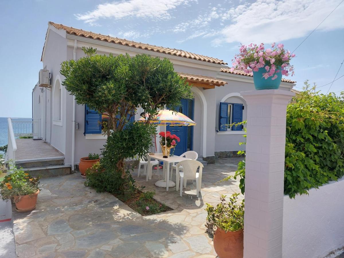 Leta Apartments Agios Georgios  Dış mekan fotoğraf