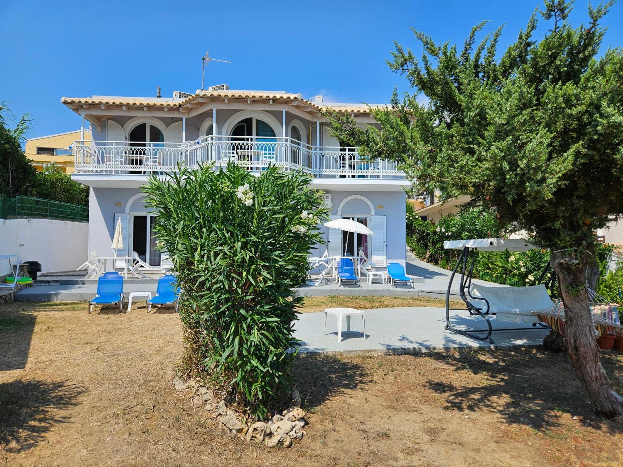Leta Apartments Agios Georgios  Dış mekan fotoğraf