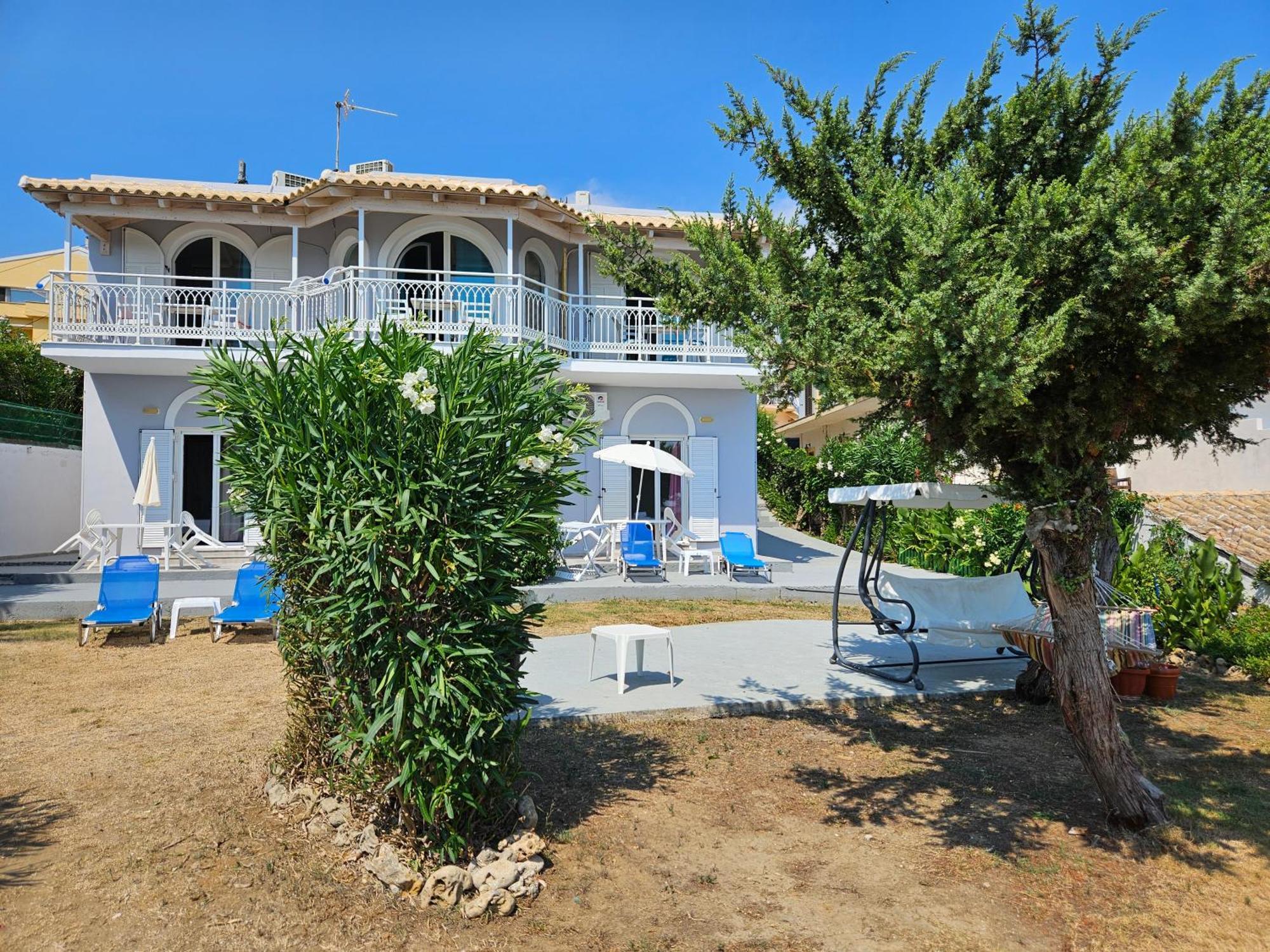 Leta Apartments Agios Georgios  Dış mekan fotoğraf