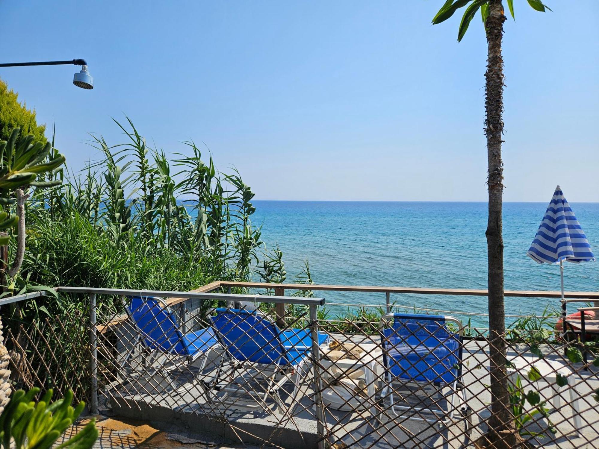 Leta Apartments Agios Georgios  Dış mekan fotoğraf