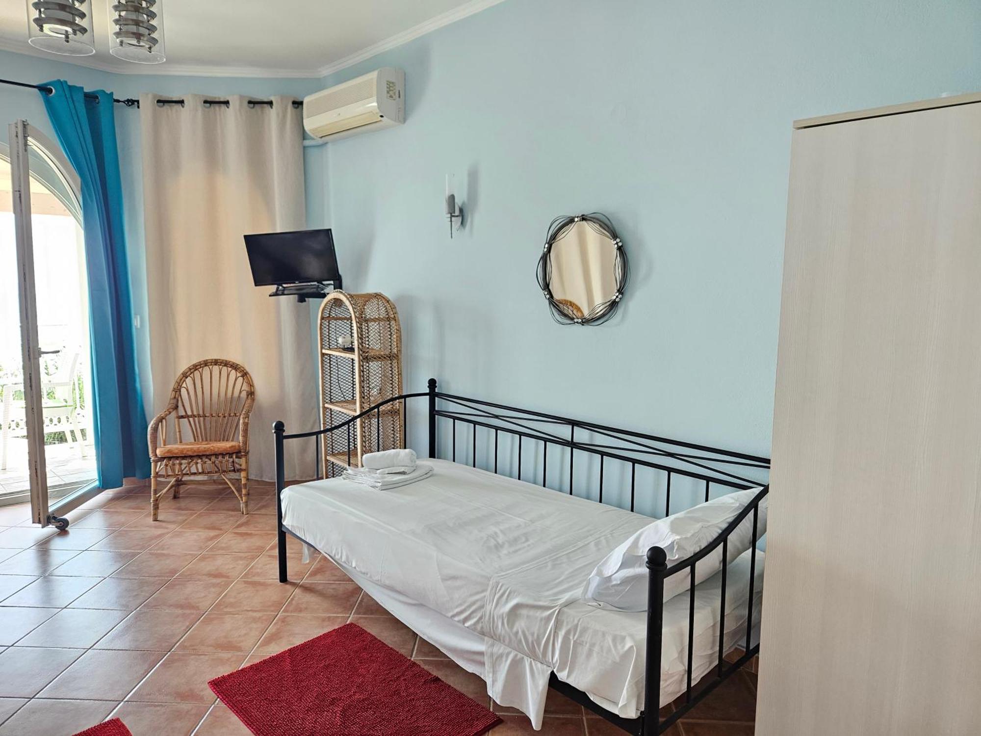 Leta Apartments Agios Georgios  Dış mekan fotoğraf